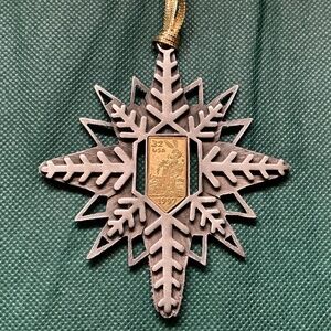 1997 Bugs Bunny Commemorative 32 Cent Stamp Pewter Snowflake Ornament Looney Tun